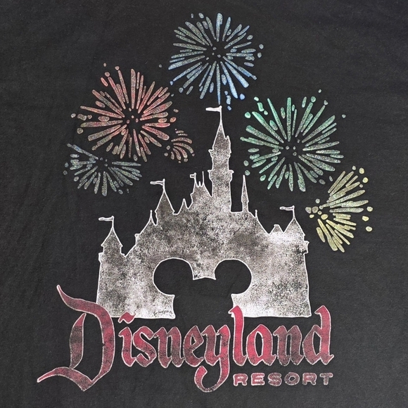 DISNEY PARKS Disneyland Resort T-Shirt XXL Black Castle Fireworks Mickey Authent - Picture 5 of 5